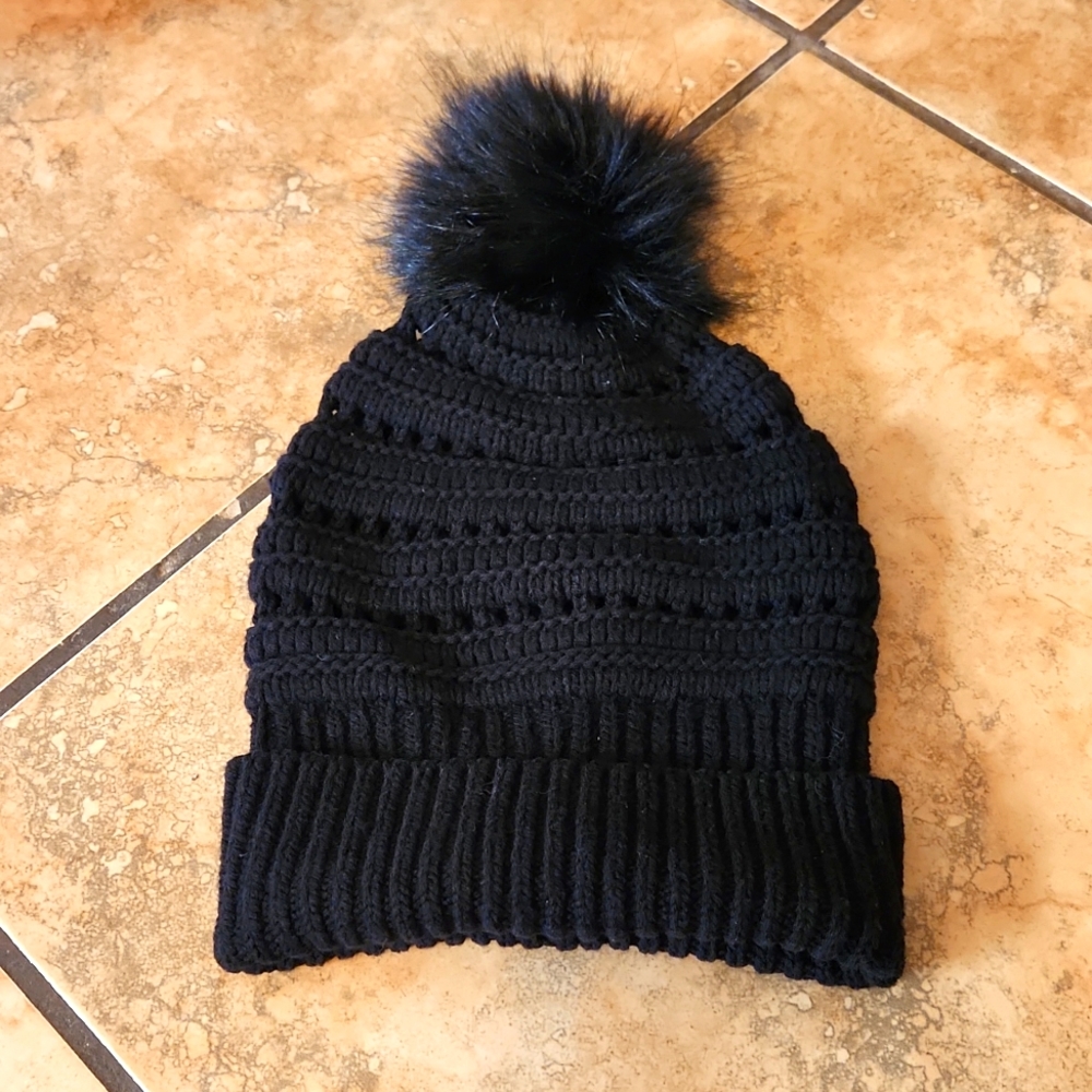 Dillard's Women's Beanie